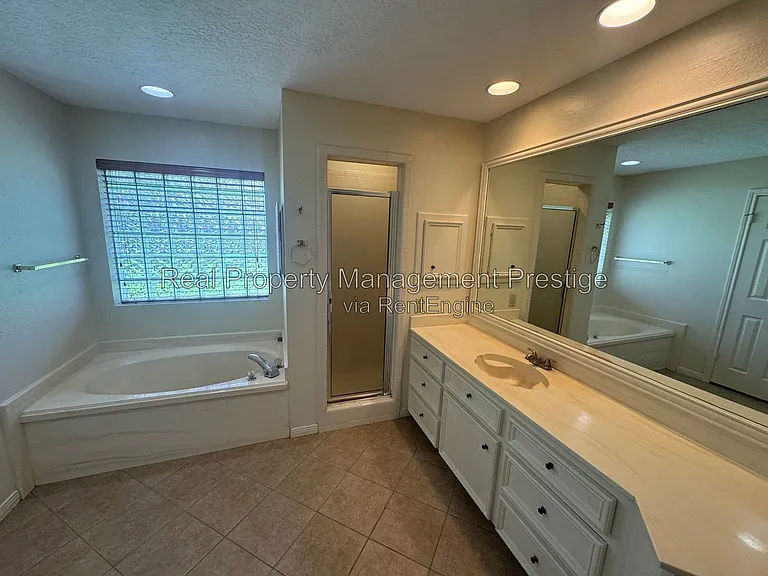 4422 Egret Dr — Photo 7