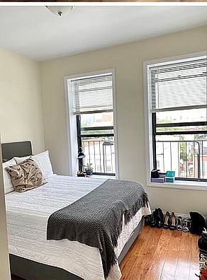 4th image of 30-76 37th St #1R