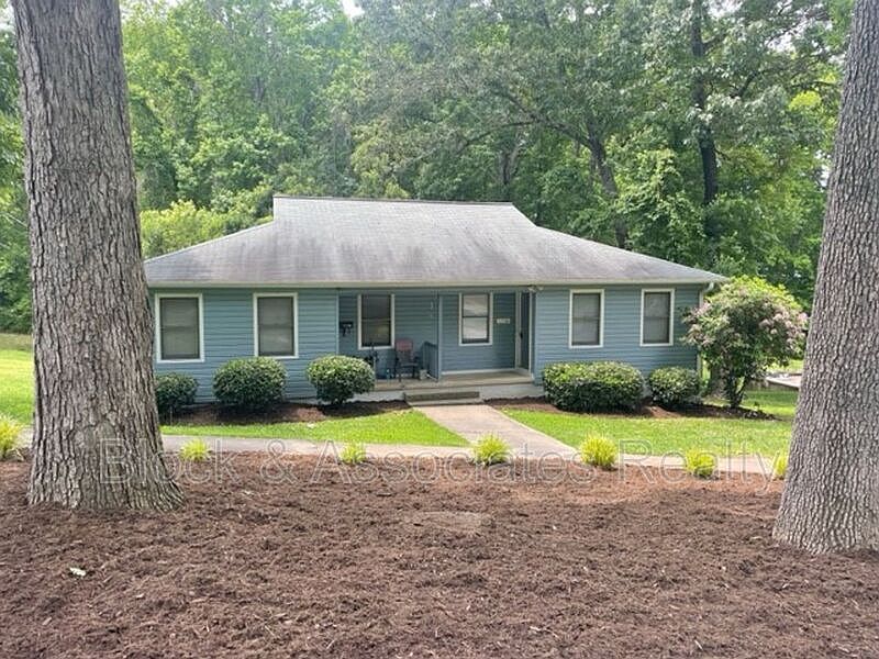 1st image of 904 Glenwood Rd
