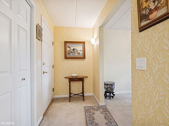 3rd image of 3950 W Bryn Mawr Ave APT 302