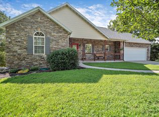 591 Indian Valley Rd, Branson West, MO 65737