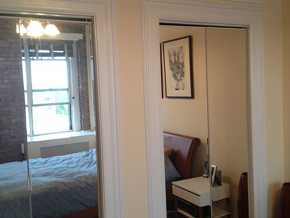 wall to wall closet Bedroom