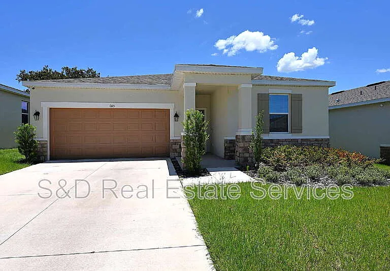 685 Crown Rose Dr — Photo 1