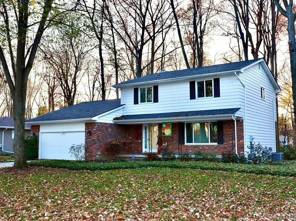 2249 Belle Meade Dr, Davison, MI 48423