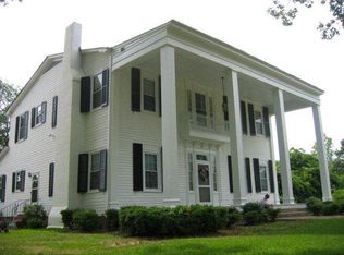 1822 Monterey Rd, Greenwood, SC 29620