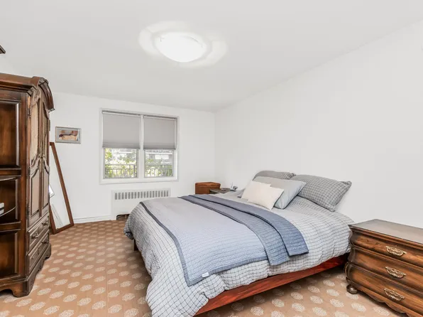 3720 Independence Avenue image 9 of 17