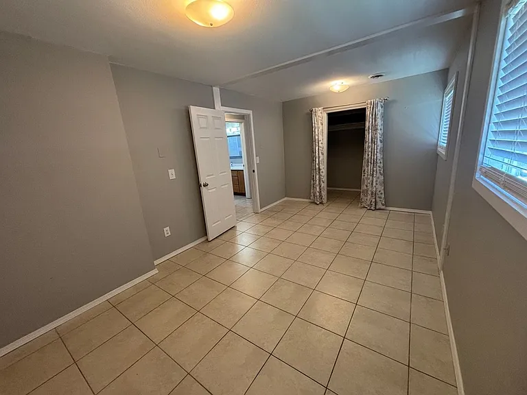 285 W Vicki Ave — Photo 21