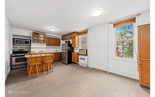 Rented by Douglas Elliman | media 8