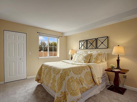 4th image of 2680 118th Ave SE #13201