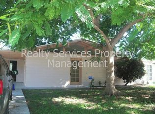 1635 Newport Ct, Fort Myers, FL 33907