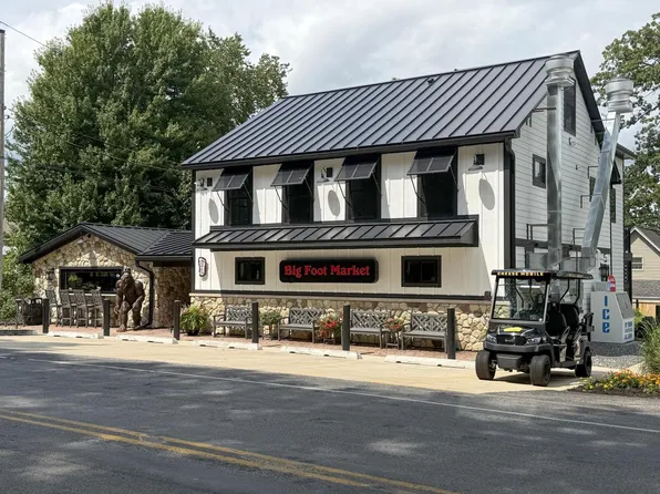 W4724 South Lakeshore DRIVE, Fontana, WI 53125