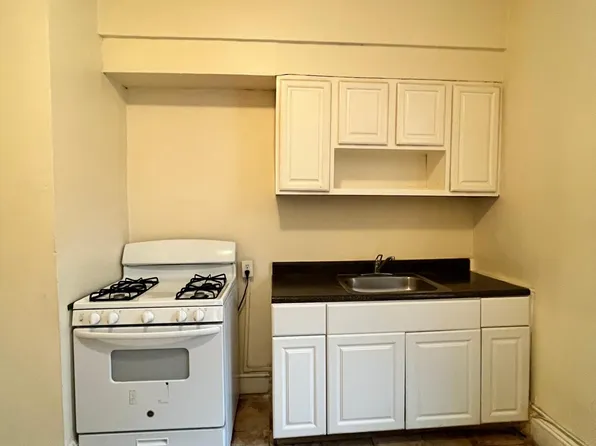 391 Forrest St APT 2, Jersey City, NJ 07304