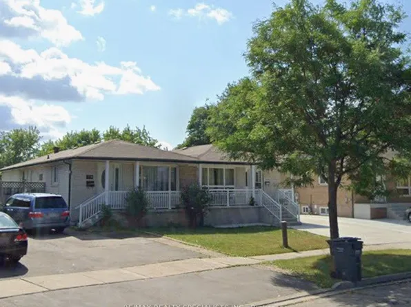 7464 Discus Cres, Mississauga, ON L4T 2V3