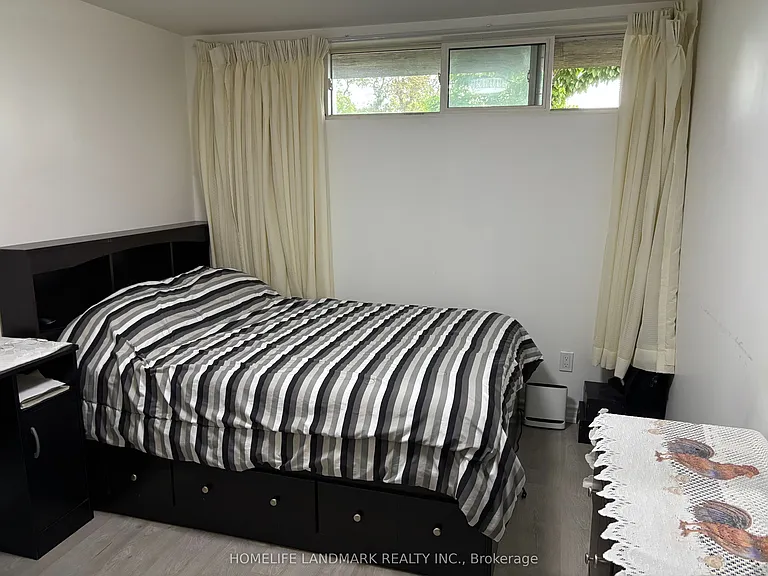 36 Neddie Dr #LOWER — Photo 17