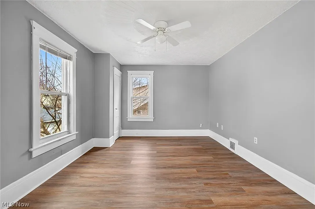 245 E Ford Ave — Photo 1
