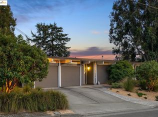 5345 Crown Ct, Castro Valley, CA 94552