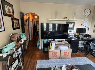 528 Academy Ave APT 2R, Providence, RI 02908