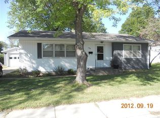 630 E Pleasant St, Mount Vernon, MO 65712
