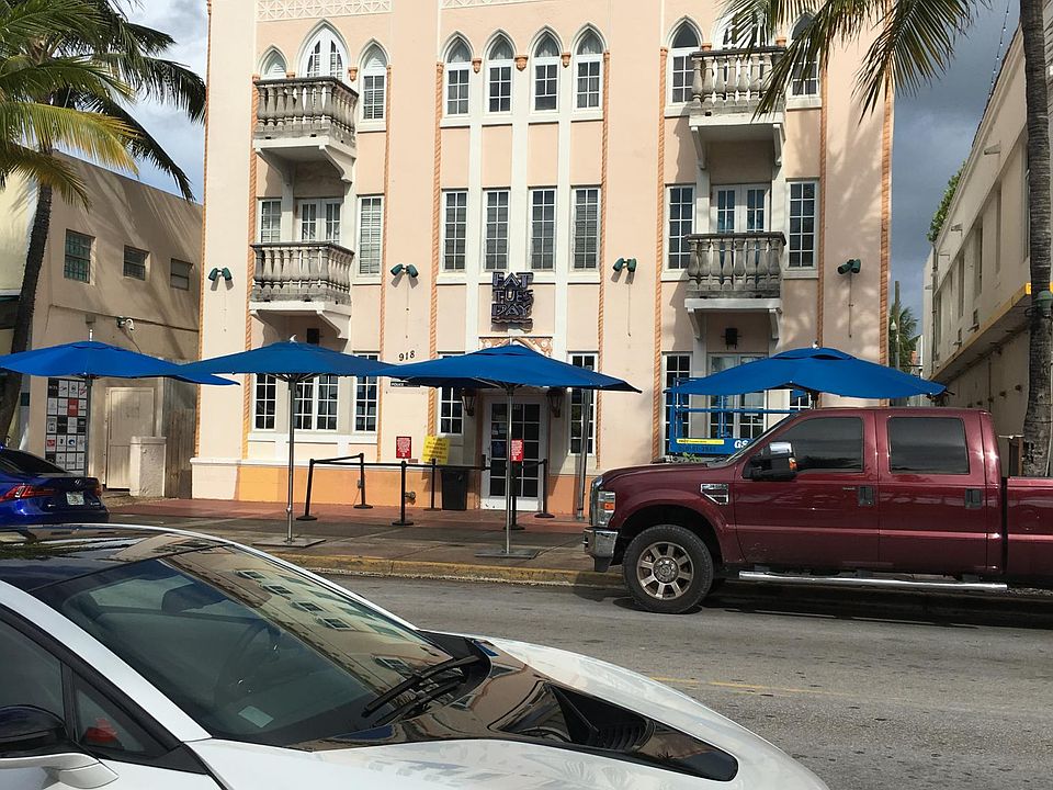 1st image of 918 Ocean Dr APT 304