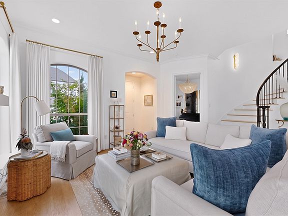 4th image of 3216 Matisse Ln