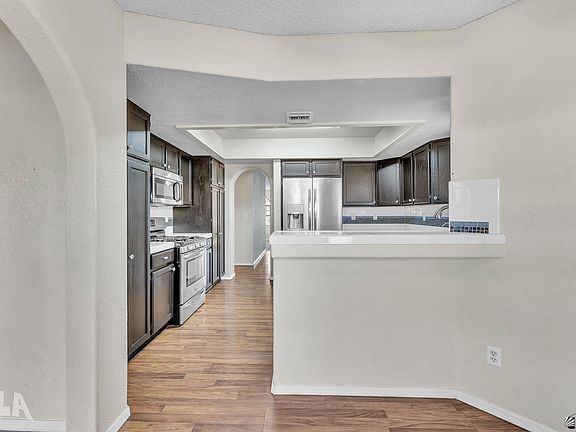 5th image of 1142 W 37th St