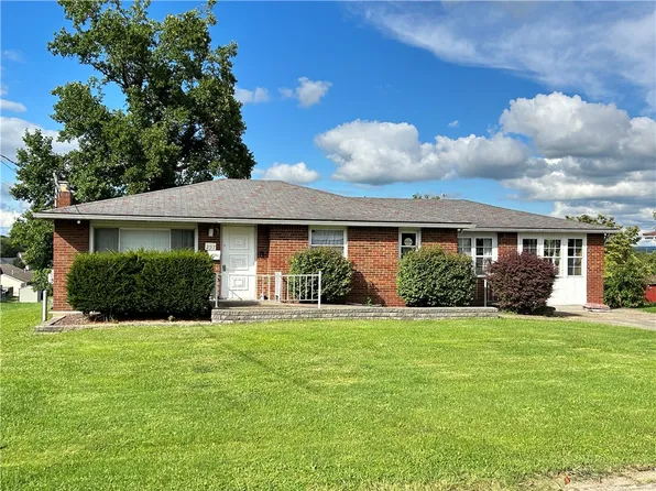 297 E Smithfield Street Ext, Mount Pleasant, PA 15666