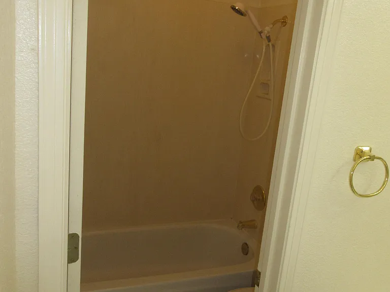 2111 Corte Del Caballo NW — Photo 33