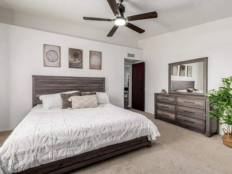 876 S Nebraska St #9 — Photo 8
