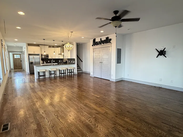 1619B 9th Ave N #B — Photo 3