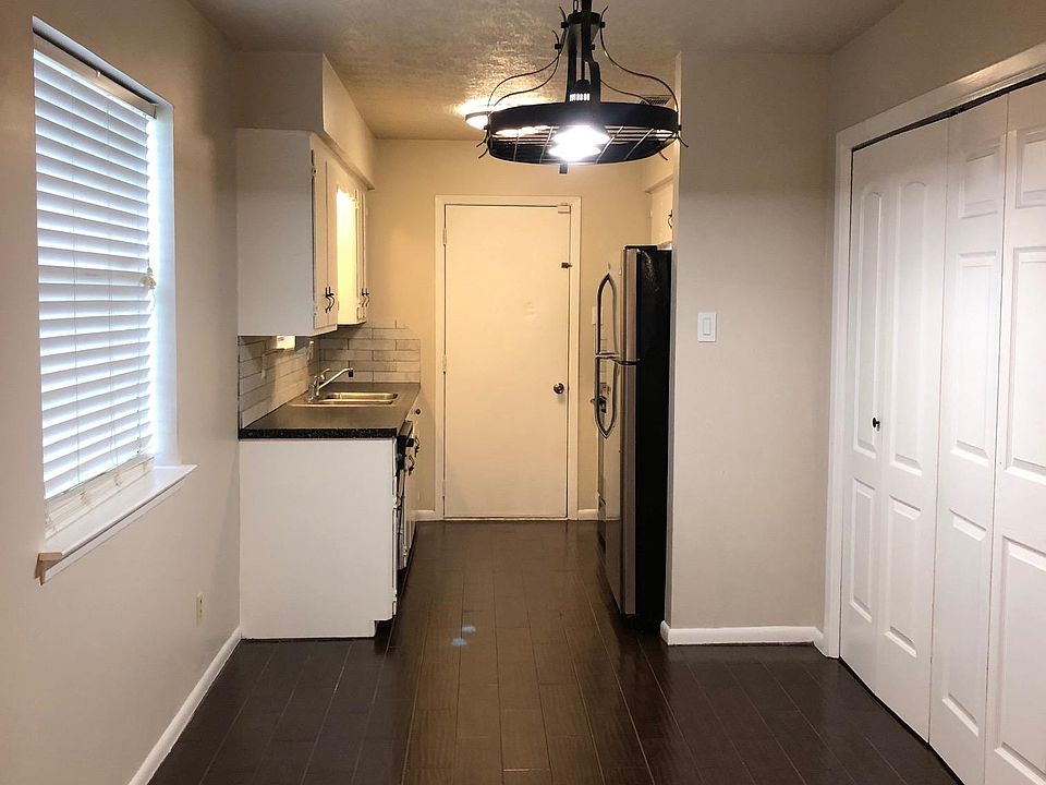 1st image of 3313 Longleaf Cir #3313