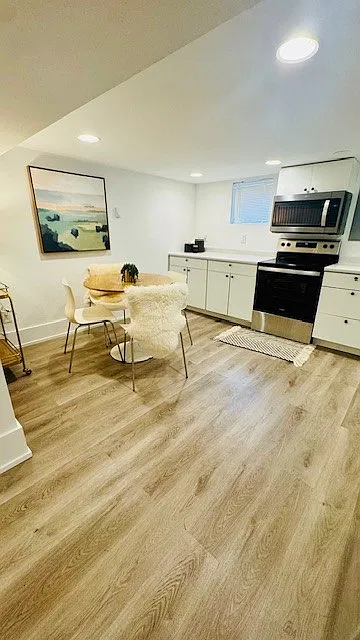 Studio, 480 sqft, $1,325 — Photo 2