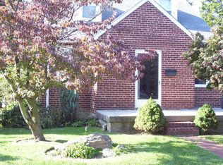 9216 Ditman St, Philadelphia, PA 19114