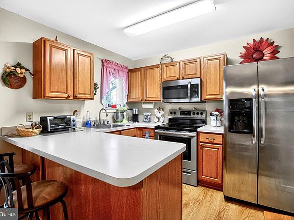 5th image of 4103 Eastview Ln