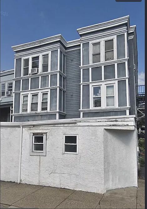 1st image of 1001 Andrews Ave #2