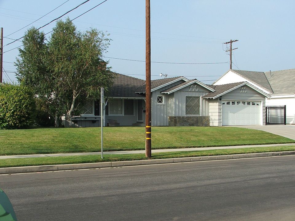2nd image of 16960 Calahan St