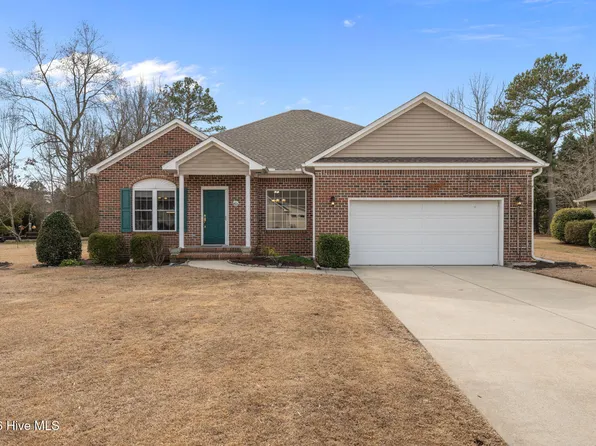 203 Neuchatel Court, New Bern, NC 28562