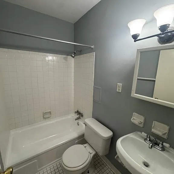 724 Delta Ave #18 — Photo 5