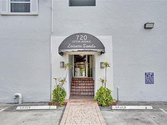 4th image of 720 Orton Avenue #302