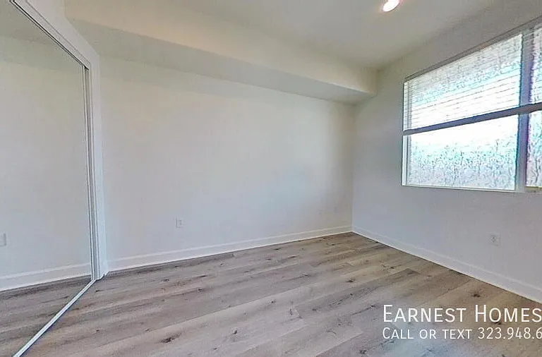14412 Killion St #401 — Photo 9