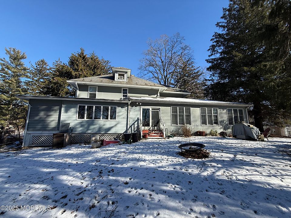 1st image of 236 Sparta Avenue