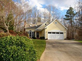 119 Stonehollow Ct, Cary, NC 27513