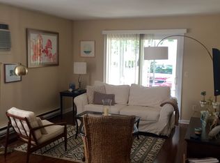 51 Village Green Rd, Bedminster, NJ 07921