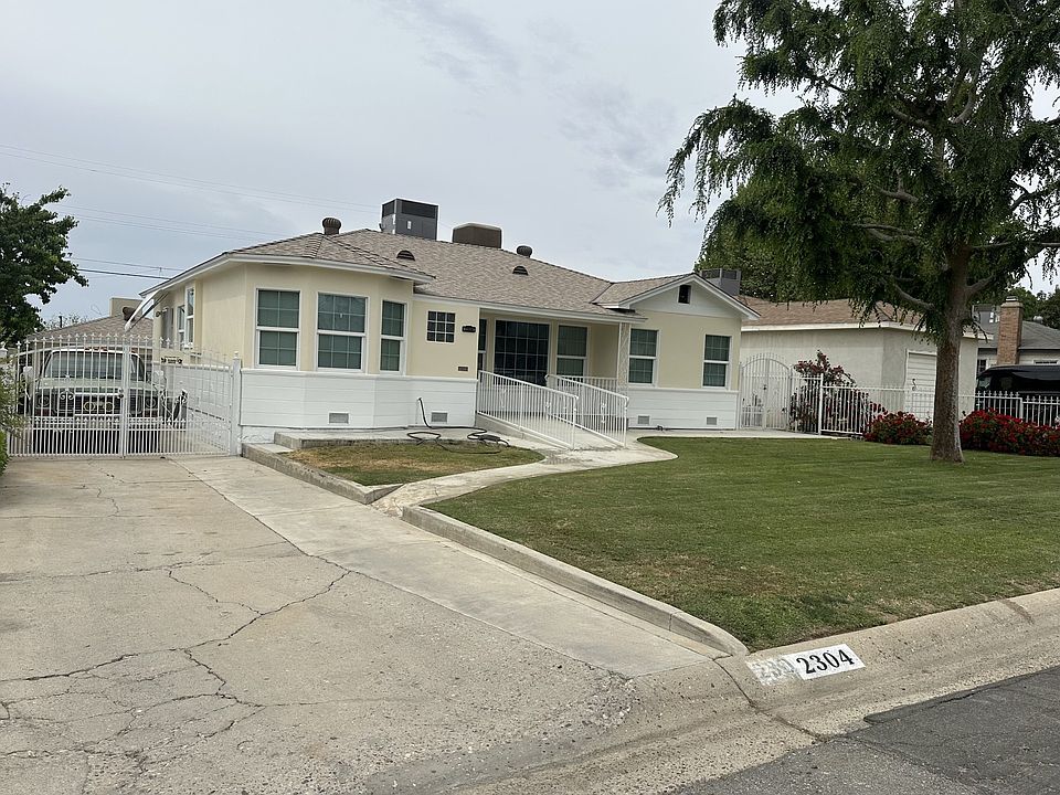 1st image of 2304 Alturas Dr