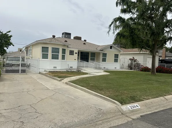 2304 Alturas Dr, Bakersfield, CA 93305