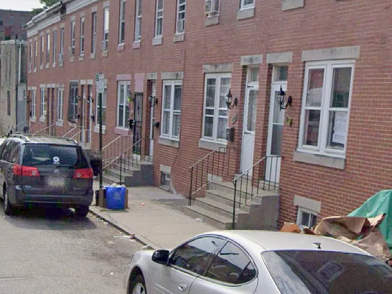 E Stella St — Photo 2