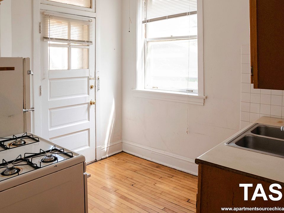 1st image of 5049 N Damen Ave APT 2w