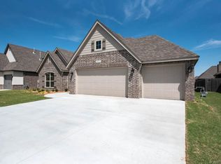 18511 E 43rd Pl S, Tulsa, OK 74134