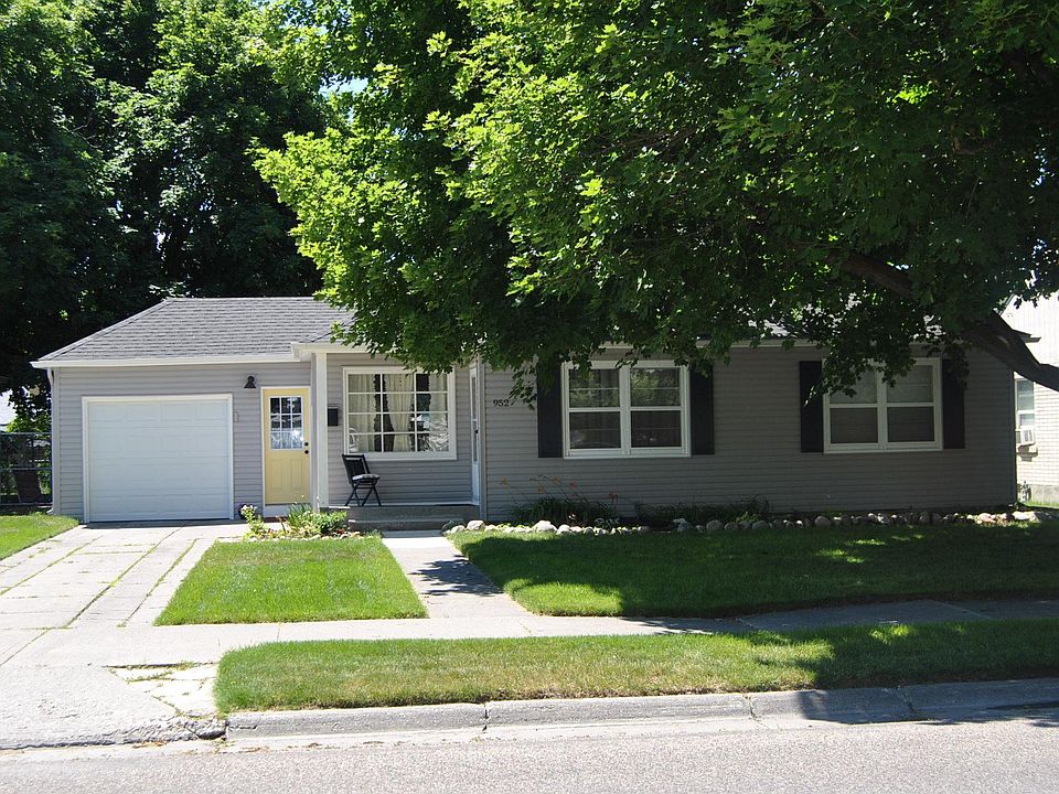 1st image of 952 12th St