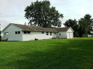 400 N Mulford Rd, Monroe Center, IL 61052