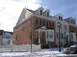 1110 Pleasant Dr, Rockville, MD 20850